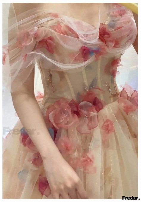 Princess Evening Gown with Rose Embellishments and Light Bridal Veil for Adult Ceremony Wedding Dress Floral, Rose Wedding Dress, Flower Prom Dress, Flower Dance, Tulle Evening Dress, Floral Gown, Fairy Dress, Wedding Bridesmaid Dresses, Party Gowns