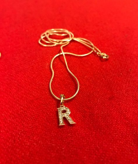 R Ring Letter, Rose Gold Initial Pendant Name Necklace, R Letter Rings Gold, R Letter Necklace, R Letter Locket Gold, B Names, Stylish Alphabets, Ideas Cumpleaños, Self Photography