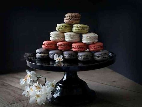 5 Ways to Serve Macarons at Your Wedding Dessert Display Wedding, Foodie Wedding, Macaron Tower, Cake Accessories, Wedding Plan, Table Stand, Dessert Display, Wedding Cake Decorations, Serving Table