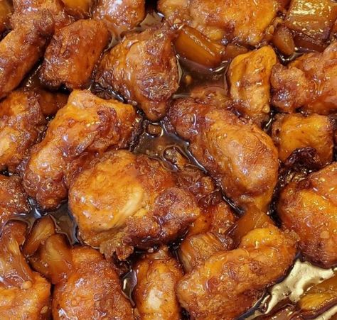 Sweet Hawaiian Chicken, Hawaiian Crockpot Chicken, Chicken In Oven, Apple Cinnamon Loaf, Hawaiian Crockpot, Teriyaki Chicken Recipe, Cinnamon Loaf, Easy Teriyaki Chicken, Sweet Chili Chicken