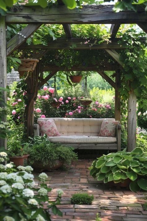 Garden Nook, Courtyard Gardens Design, Tiny Garden, English Cottage Garden, Garden Inspo, Home Garden Design, Have Inspiration, Charming Garden, Garden Landscape Design