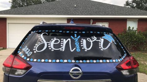 Car Painting For Seniors, Car Graduation Decorations Paint, Car Window Graduation Ideas, Car Markers Window Ideas Senior, Car Chalk Window Ideas Graduation, Car Writing On Windows For Graduation, Grad Car Window Paint, Car Decorating Ideas For Graduation, Car Markers Window Ideas Graduation