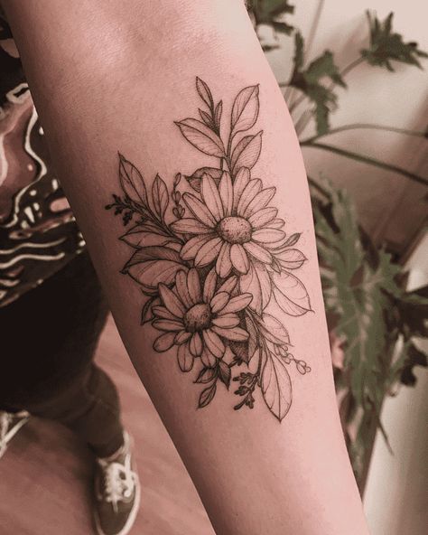 Daisy Tattoo Design Images (Daisy Ink Design Ideas) White Daisy Tattoo, Daisy Flower Tattoo, Daisy Tattoo Designs, Daisy Flower Tattoos, Flower Thigh Tattoos, Chrysanthemum Tattoo, Butterfly Tattoos For Women, Western Tattoos, Daisy Tattoo