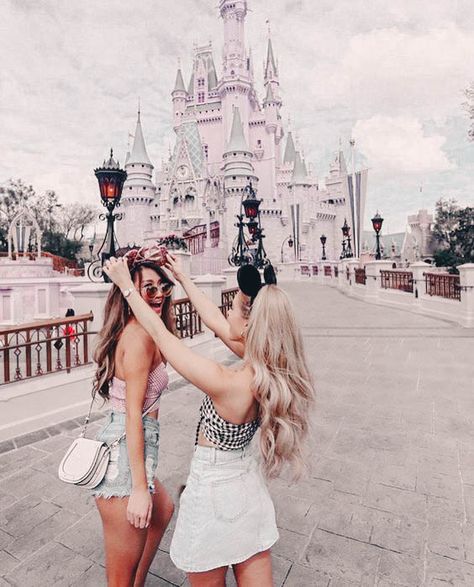 Disney World Fotos, Bestie Travel, Best Friend Fotos, Disney Picture Ideas, Bff Pics, Photos Bff, Foto Disney, Europa Park, Disney Photo Ideas