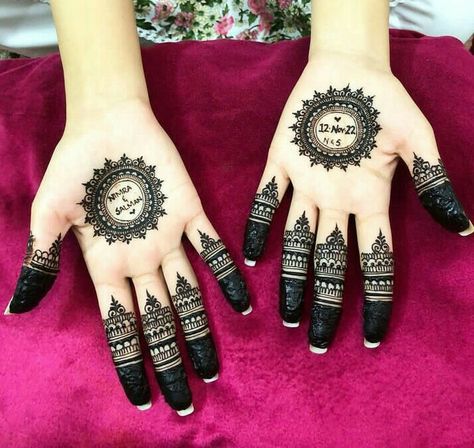 Mehndi Designs Simple Fingers, Husband Name Mehndi Designs, Mahdi Design, Arabian Mehndi, Arabian Mehndi Design, Henna Flower Designs, Henna Flower, Legs Mehndi, Pretty Henna