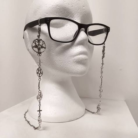 Glasses Types, Goth Glasses, Glasses With Chain, Accessories Alt, Gothic Glasses, Satanic Pentagram, Funky Glasses, Accessory Inspo, Goth Accessories