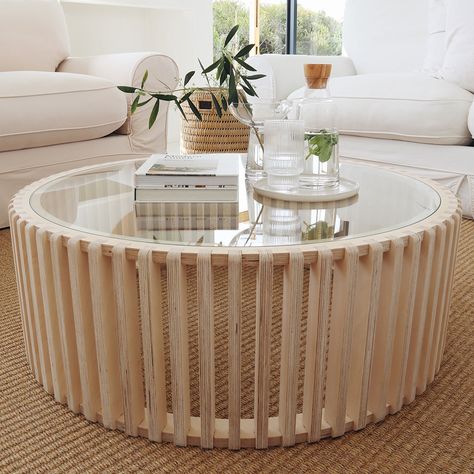 Round Slatted Coffee Table, Round Coffee Table Diy, Centre Table Design, Round Center Table, Central Table, Coffee Table Design Modern, A Frame House Plans, Woodworking Projects That Sell, Diy Coffee Table