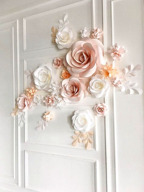 Paper Flower Backdrop for your wedding? Yes, please! Your guests would be definitely in awe by this soft-hued paper flower arrangement that works perfectly well as a background installment, bringing a romantic and elegant feel all at once!   #wedding #decor #weddingdecor #flower #paper #paperflower #handmade #ad Paper Flower Backdrop Wedding, White Paper Flowers, Flower Backdrop Wedding, Paper Flower Arrangements, Paper Flower Wall Decor, Paper Flower Decor, Paper Flowers Wedding, Large Paper Flowers, Backdrop Ideas