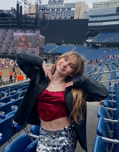 Mirrorball sequin skirt red corset top urban outfitters vintage leather jacket blue sequin thirteen on hand taylor swift Corset With Jacket Outfit, Urban Corset, Red Corset Top, Red Corset, Vintage Leather Jacket, Cute Outfit, Eras Tour, Corset Top, Vintage Leather