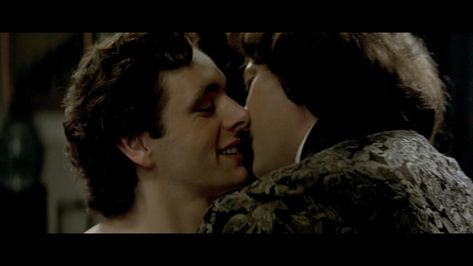 Wilde 1997 Michael Sheen, Michael Sheen Kiss, Wilde 1997, European People, David Michael, Michael Sheen, Character Poses, British Men, Oscar Wilde