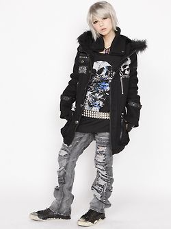 Casual Vkei, Casual Visual Kei, Vkei Outfits Casual, Summer Emo Outfits, Visual Kei Fashion, Kei Visual, Kei Fashion, Future Clothes, Japanese Street Fashion