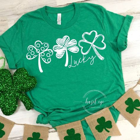 San Patrick Day, Sant Patrick, Holiday Shirt Ideas, St Patricks Crafts, Sports Mom Shirts, Lucky Shamrock, Shamrock Shirt, Saint Patties, Leopard Shirt