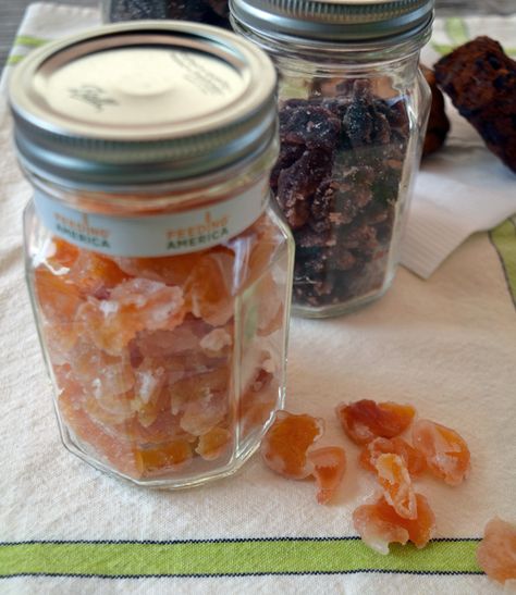 Technique Tuesday: How to Make Candied Peach Bits Candied Peaches, Technique Tuesday, Peach Slices, Food Spot, Peach Recipe, No Cooking, Gf Recipes, Homemade Candies, Sweet Sauce