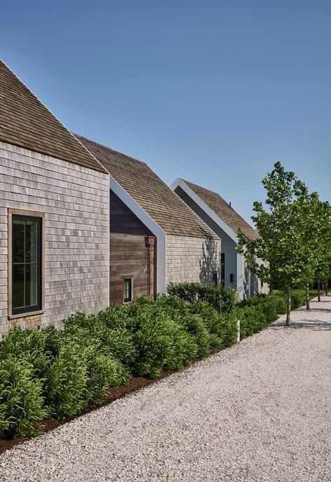 Garage Sleepout, Modern Courtyard House, Hamptons Exterior, Hydrangea House, Dormer House, Country Living Decor, Welsh Cottage, Workshop Apd, Country Garden Design