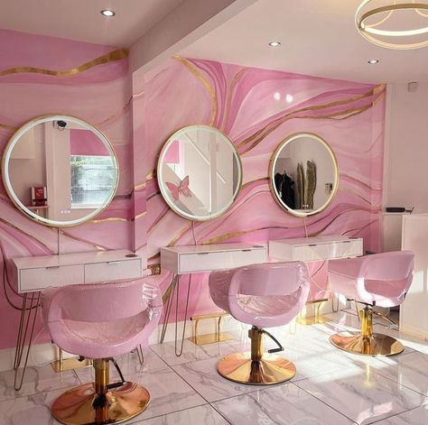 Pink Home Salon Ideas, Pink And Gold Beauty Salon, Pink And Gold Hair Salon Decor, Pink Saloon Decor, Salon Interior Design Pink And Gold, Pink Aesthetic Salon, Rose Gold Salon Decor, Fancy Beauty Salon, Pink Nail Salon Aesthetic