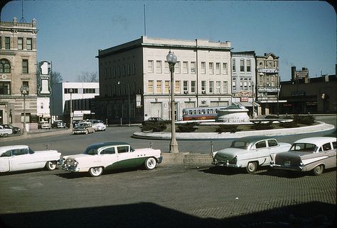 The Square - Belleville, Illinois - Circa 1958 Skokie Illinois, Belleville Illinois, Usa Girls, Southern Illinois, Days Gone, The Square, Back In The Day, Back In Time, Vintage Photos