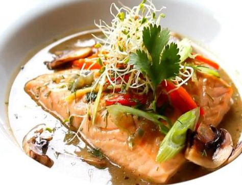 Eat to Beat: Salmon in Miso Broth Miso Salmon Recipe, Miso Broth, Miso Salmon, Poached Salmon, Recipe List, Sandwich Ideas, Todays Menu, Asian Inspired Dishes, Broth Recipes