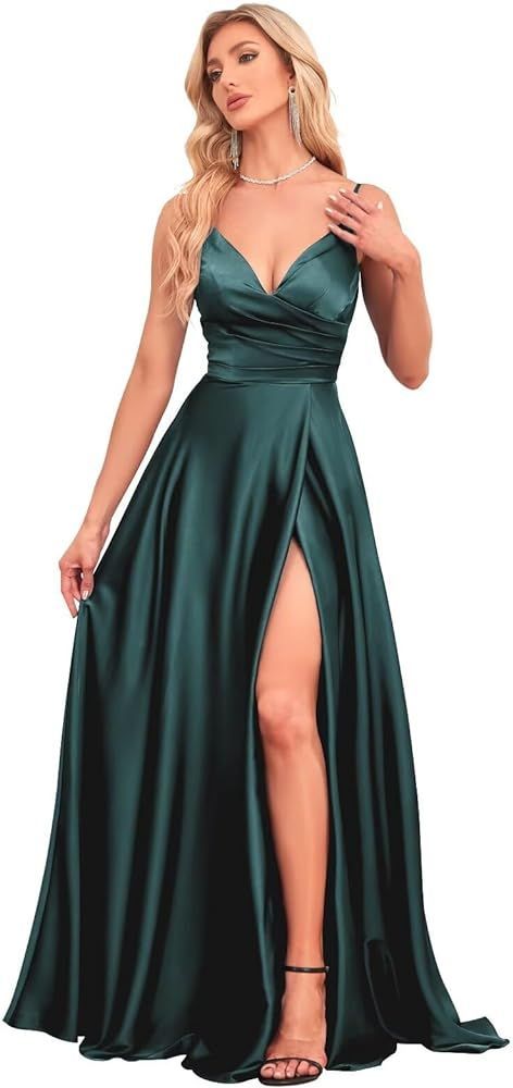 Satin Bridesmaid Dresses Long, Black Tie Event Dresses, Emerald Green Prom Dress, Emerald Green Bridesmaid Dresses, Green Wedding Dresses, Green Formal Dresses, Satin Homecoming Dress, Classy Prom Dresses, Stunning Prom Dresses