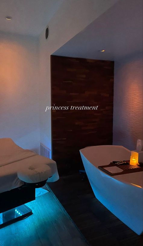 Dark Massage Room Aesthetic, Spa Birthday Aesthetic, Spa Owner Aesthetic, Spa Aesthetic Photography, Spa Day Aesthetic, Spa Content, Salt Room Therapy, Spa House, Spa Aesthetic