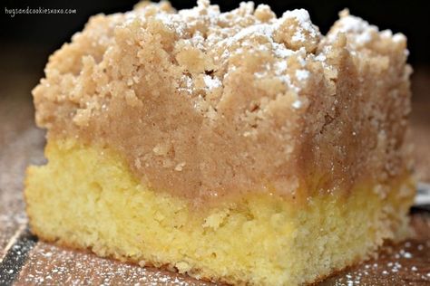 Shortcut Crumb Cake Breakfast Bakes, Crumb Coffee Cakes, Recipes Using Cake Mix, Crumb Cake Recipe, Coffee Cake Recipes, A Piece Of Cake, Crumb Cake, Cake Mix Recipes, Piece Of Cake