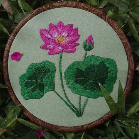 পদ্ম ফুল 🪷🪷💖 Beautiful Lotus flower embroidery #embroidery #embroideryart #lotus #lotusflower #🪷 #flowerphotography #flowermagic #floweraesthetic #flowers🌸 #flowerembroidery #needlework #needleart #embroiderydesign #embroiderytherapy❤ #embroideryartwork #embroideryhoops #hoopart #embroideryartist #embroideryflowers #handcfrafted #handembroidered #handembroidery #পদ্মফুল #সেলাই #হাতেরকাজ Embroidery Lotus Flower, Lotus Flower Embroidery, Lotus Embroidery, Beautiful Lotus Flower, Design Books, Flower Embroidery, Embroidery Flowers, Lotus Flower, Diy Jewellery