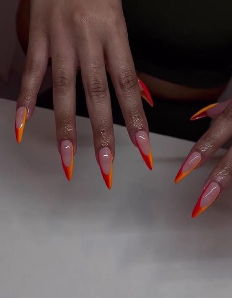 Carnival Inspired Nails, Gel Ex Nail Designs, Almond Nails Designs Edgy, Long Almond Nails Designs Fall, Long Almond Acrylic Nails Art Designs, Fall Stilleto Nails, Orange Stiletto Nails, Nail Stilleto Ideas, Acrylic Nail Designs Classy