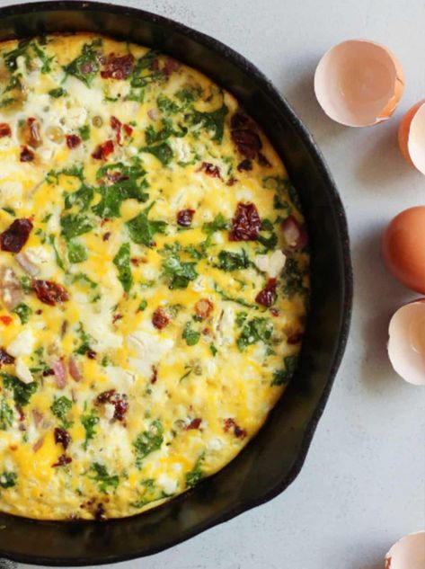 Sun Dried Tomato Frittata, Fritata Recipe, Kale Frittata, Kale Feta, Tomato Frittata, Goat Cheese Frittata, Egg Nutrition, 2023 Recipes, Sundried Tomato