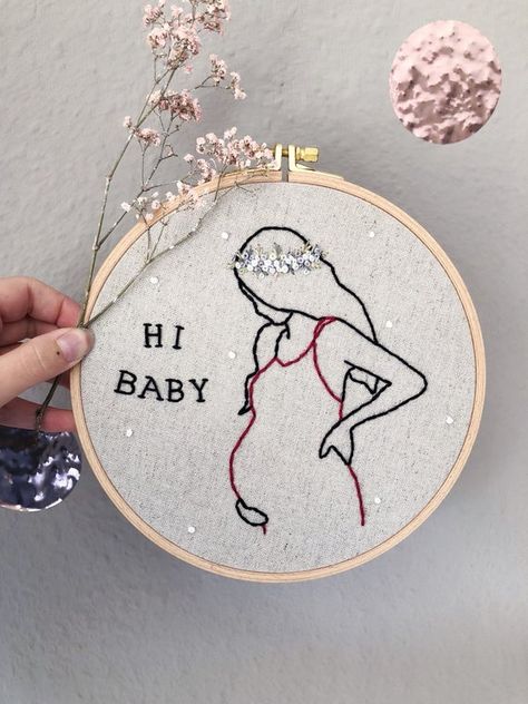 Pregnancy Embroidery, Embroidery Frame, Embroidery Wall, Baby Pregnancy, Frame Gift, Baby Embroidery, Embroidery Works, Wreath Decoration, Sewing Embroidery Designs