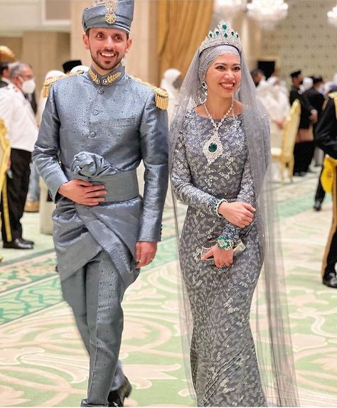 Sultan Of Brunei, Prince Mateen, Abdul Mateen, Nikah Outfit, Royal Wedding Dress, Indian Men Fashion, Folk Fashion, Royal Families, Royal Jewels