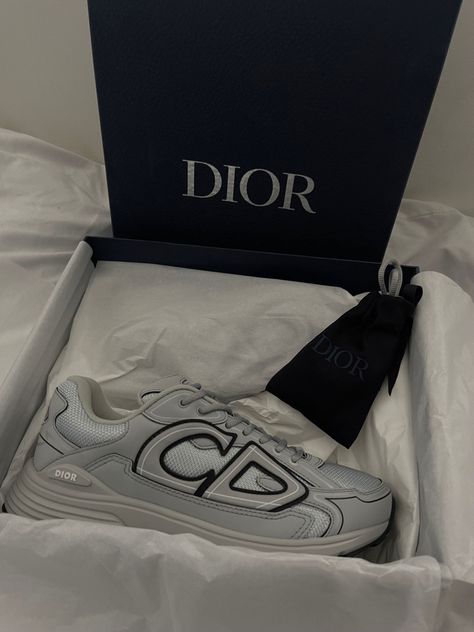 Swag Sneakers, Dior B30, Shoe Rotation, Woman Sneakers, Luxury Birthday, Dior Sneakers, Shoe Inspiration, Girly Shoes, Shoe Inspo