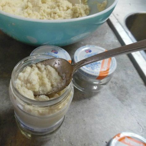 Freezing Food Preservation, How To Make Horseradish, Storing Fresh Ginger, Growing Horseradish, Wasabi Recipes, Homemade Horseradish, Horseradish Recipes, Wasabi Sauce, Snow Birds