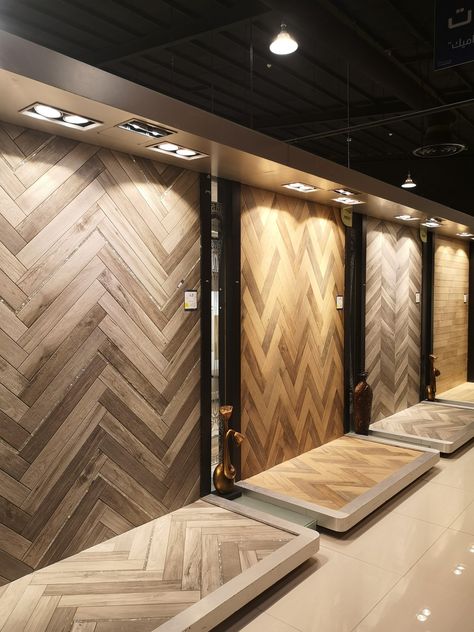 Louvers Display Showroom, Tile Showroom Interior Design Ideas, Design Center Showroom, Bathroom Wall Tile Design, Wood Floor Pattern, Showroom Inspiration, Showroom Decor, Outdoor Restaurant Design, Retail Store Interior Design