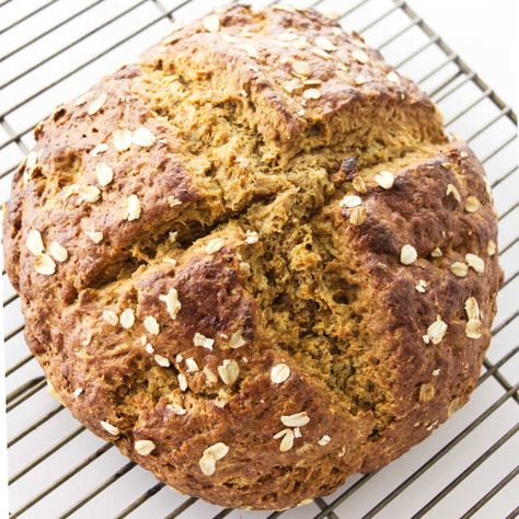 No Knead Rye Bread, Irish Brown Soda Bread, Brown Soda Bread, Homemade Rye Bread, Rustic Loaf, Healthy Breads, Rye Bread Recipes, Homemade Baked Bread, Dutch Oven Bread