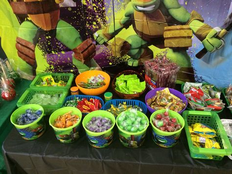 Ninja turtle candy table Ninja Turtle Candy Table, Black Candy Buffet, Candy Table Ideas, Birthday Candy Table, Turtle Dessert, Turtle Candy, Turtle Table, Ninja Turtles Birthday, Candy Science