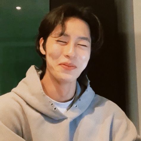 His smile is we want. (◍•ᴗ•◍)❤ Lee Jaewook Smile, Lee Jae Wook Smiling, Lee Jae-wook, Korean Men, Boyfriend Material, Korean Actors, Kdrama, Drama, Funny Pictures