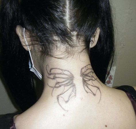 Ant Farm, Grunge Tattoo, Cute Tats, Dainty Tattoos, Dream Tattoos, Skin Art, Piercing Tattoo, Get A Tattoo, Mini Tattoos