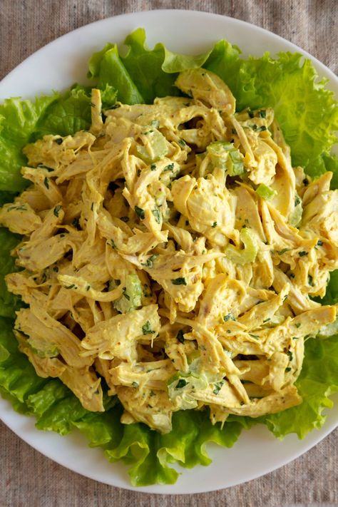 Discover Mary Berry's Coronation Chicken recipe, a classic British dish with tender chicken and a flavorful, creamy sauce. This easy-to-make, crowd-pleasing Coronation Chicken Recipe, Coronation Chicken, Texas Caviar, Delia Smith, British Dishes, Pre Cooked Chicken, Tasty Lunch, Mango Chutney, Cooking Chicken To Shred