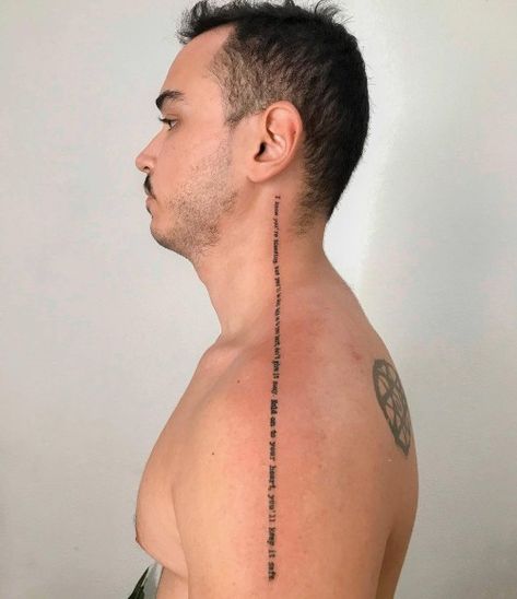 Upper Back Tattoos For Guys, The Best Tattoos For Men, Best Tattoos For Men, Best Tattoo Ideas For Men, Upper Back Tattoos, Fierce Animals, Best Tattoo Ideas, Flag Tattoo, Stick N Poke Tattoo