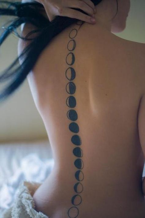 phases of the moon Wörter Tattoos, Tato Henna, Tattoo Zeichnungen, Tato Lengan, Thigh Tattoos Women, Inked Magazine, Spine Tattoo, Back Tattoo Women, Spine Tattoos