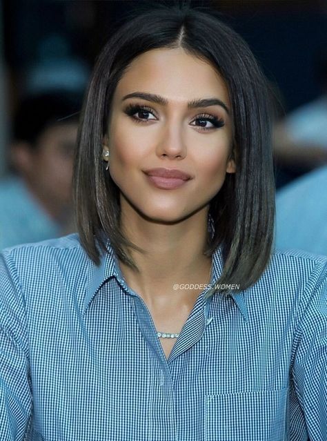 Jessica Alba Short Hair, Windows To The Soul, Lashes Mascara, Hair Upstyles, Cosmetology School, Makeup Training, Schwarzkopf Professional, Hair Affair, Beauty School