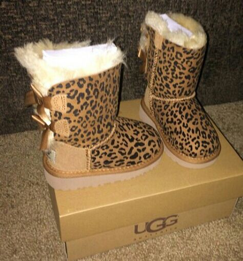 Clothes Pieces, Cheetah Boots, Mcbling Fashion, Trashy Y2k, Mia 3, 2000s Fashion Outfits, Girly Shoes, Cute Boots, Swag Shoes