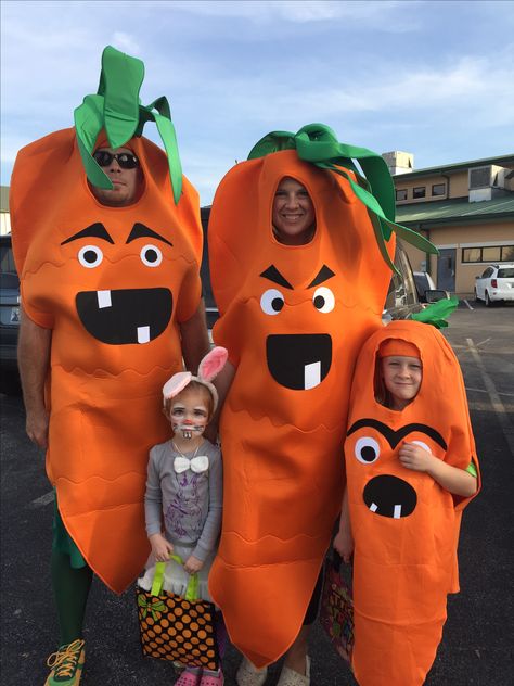 Creepy Carrots Teacher Costume, Diy Carrot Costume, Creepy Carrots Costume, Carrot Costume, Starbucks Halloween Costume, Storybook Costumes, Creepy Carrots, Finding Nemo Costume, Best Diy Halloween Costumes