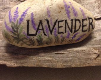 Painted LAVENDAR Rock Plant Marker Painted Rock Paperweight Ideas For Painting Rocks, Garden Markers Rock, Friendship Rocks, Porch Projects, Rock Artwork, Garden Wedding Games, Garden Rocks, Rock Plants, Seaglass Art