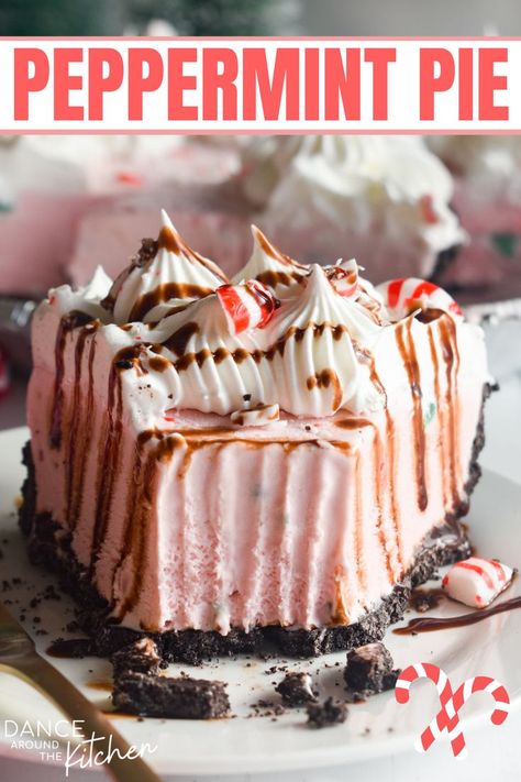 slice of peppermint pie with a bite out of it Peppermint Ice Cream Pie, Peppermint Stick Ice Cream, Peppermint Pie, Dance Around The Kitchen, Holiday Ice Cream, Delicious Holiday Desserts, Cinnamon Roll Cheesecake, Fudge Ice Cream, Peppermint Ice Cream