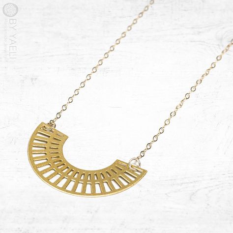 Circle necklace, geometric necklace, half circle #jewelry #necklace @EtsyMktgTool http://etsy.me/2gFcyx8 Necklaces Geometric, Minimalist Gold Geometric Necklace, Unique Handmade Geometric Necklace, Gold Sterling Silver Geometric Necklace, Open Circle Necklace, Interlocking Circle Necklace, Circle Jewelry, Gold Necklace Simple, Gem Necklace