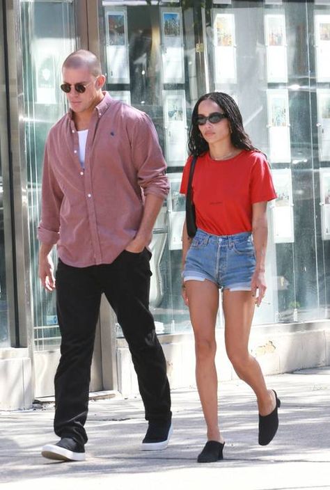 9 Styling Tricks Celebs Use to Make Basics Look Cool | Who What Wear Zoe Kravitz Jeans Outfit, Zoey Kravitz Street Style, Zoe Kravitz Style, Zoe Isabella Kravitz, Zoë Kravitz, Gamine Style, Couple Style, Cami Romper, Stylish Celebrities