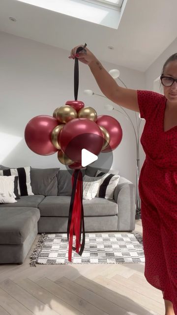 Housewarming Balloon Garland, Vip Decoration Ideas, Backdrop Balloon Ideas, Decorating Hotel Room For Birthday, 25 Birthday Balloons, Grand Opening Balloon Ideas, Balloon Backdrop Ideas, Balloon Tips, Balloon Tutorials