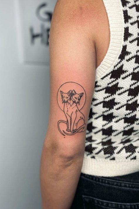 Cat Gemini Tattoo, Gemini Tattoo Animal, Creative Gemini Tattoo, Gemini Cat Tattoo, Dark Line Tattoos, Tattoos For Gemini, Two Headed Cat Tattoo, Gemini Tattoo For Men, Tattoo Ideas For Your Kids