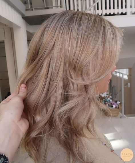 Sand Blonde Hair, Beige Hair Color, Beige Blonde Hair, Beige Blond, Blonde Hair Transformations, Beige Hair, Honey Blonde Hair, Strawberry Blonde Hair, Blonde Hair Inspiration