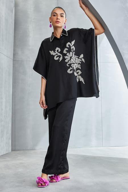 Buy Black Satin Embellished Pearl Spread Moon Flower Kaftan And Pant Set For Women by Namrata Joshipura Online at Aza Fashions. Satin Kaftan, Kaftan Sleeves, Kaftan Set, Black Kaftan, Kaftan Top, Pearl Embellishment, Satin Hands, Kaftan Style, Fancy Kurti